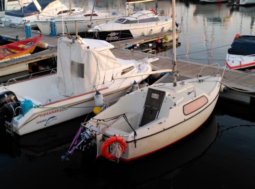 Vrs - Low Cost Beach Boat Hotel Leça da Palmeira Exterior foto